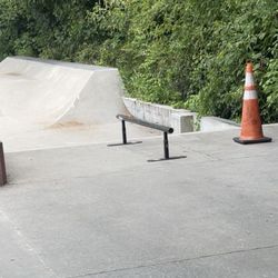 Element 6ft Round Rail
