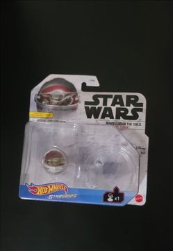 Hot Wheels Star Wars Mandalorian The Child Starship