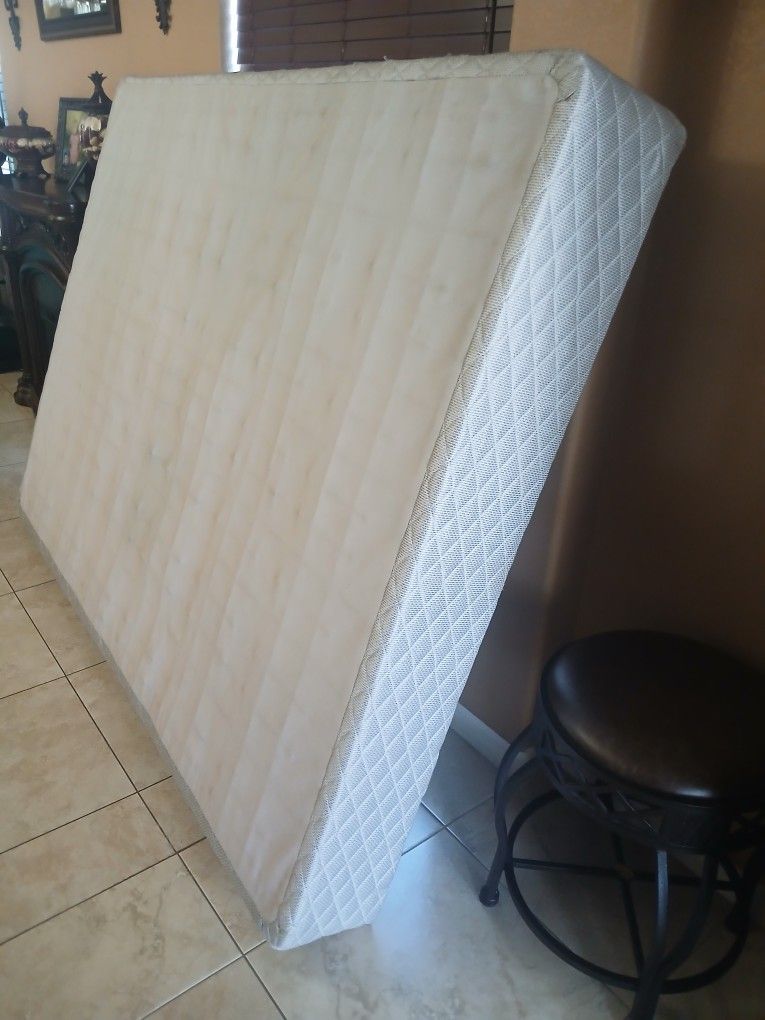 Queen Box Spring 8.5in