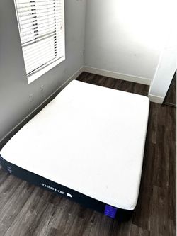Nectar Queen Premier Memory Foam Mattress