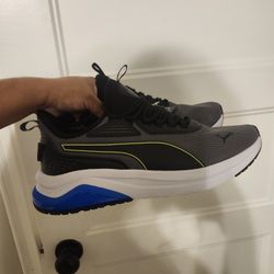 New Puma Men's Shoe Size 11.5