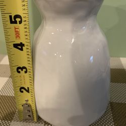 New 6 Inch Tall Glazed Ceramic Vase W/thick Base & Off White Finish