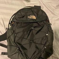 THE NORTH FACE BRAND NEW BACKPACK