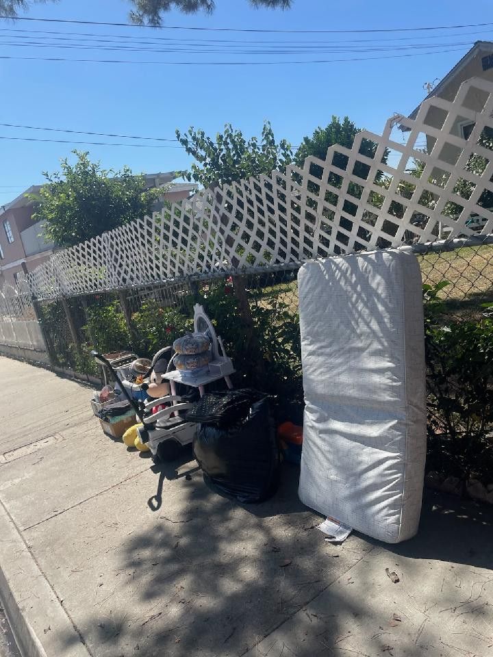 🚨 CURB ALERT 🚨 FREE