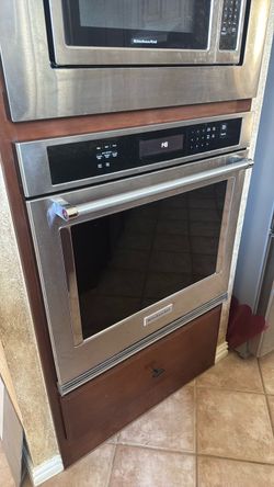 KitchenAid 30" Stainless Steel Single Convection Wall Oven (KOSE500ESS)