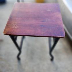 SMALL TABLE TYPING TABLE