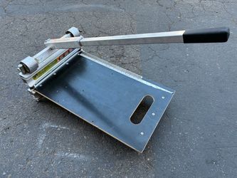 Bullet EZ shear flooring cuter