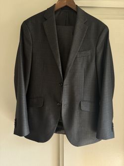 Men’s Grey Patterned Kenneth Cole Suit 36S Pants W30 L30