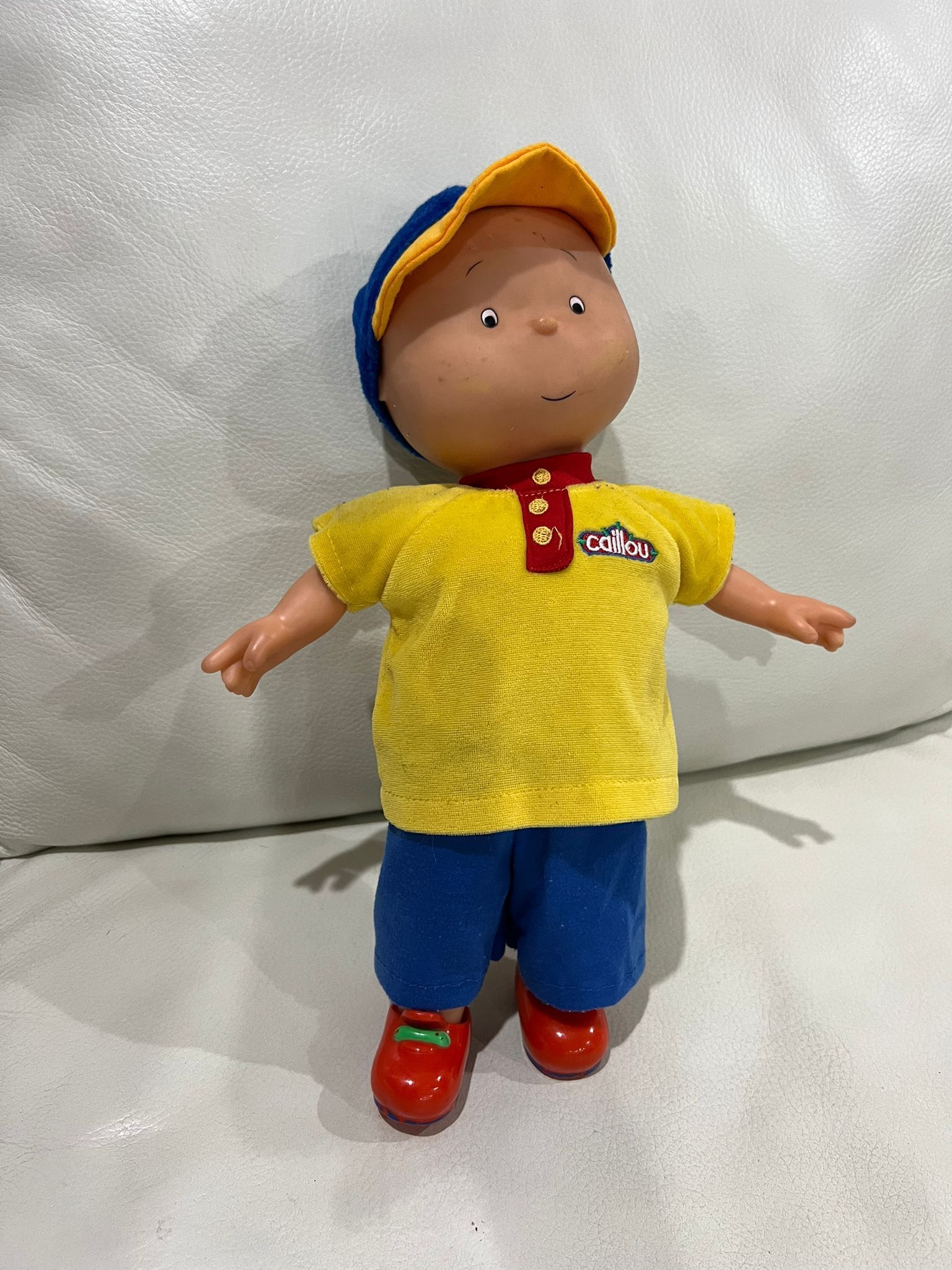 Muñecos de caillou new arrivals