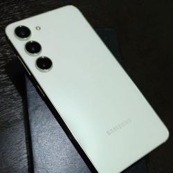 Samsung Galaxy S23 128gb  Unlocked, FREE Smartwach/ Headphones. Pay $1 Today Rest in payments. NO CREDIT NEEDED FINANCING