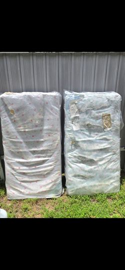 2 kids bed mattresses