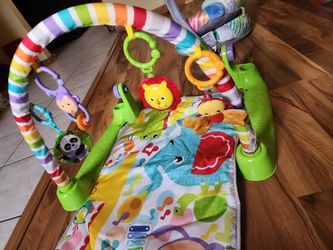 Fisherprice Playmat & Infantino Pillow Seat