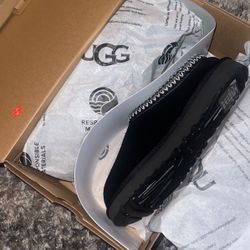 Ugg Tasman Women Black Size 8W