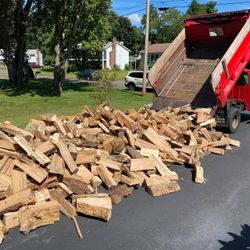 🔥Firewood Seasoned 200.00 Per Cord 🪵