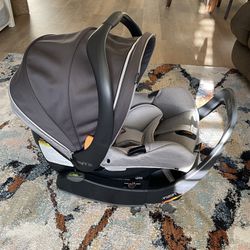 Clean And Accident Free Car seat And Base With Matching Stroller