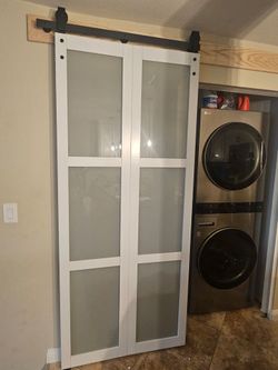 Free Bifold Barn Door (Damaged)