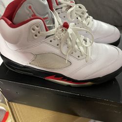 Jordan 5 Retro 9.5