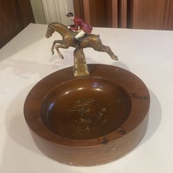 Art deco, equestrian ashtray