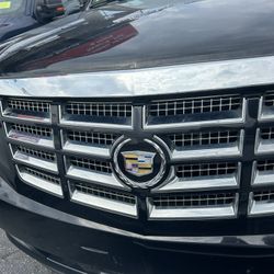 07-14 Cadillac Escalade Front grill 