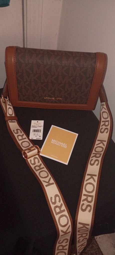 👜🔥 Michael Kors Designer Bag Duo! Unisex Backpack & Trendy Crossbody – BRAND NEW w/ Tags, Real MK, HOT! MSRP $348 & $228! 🌟
