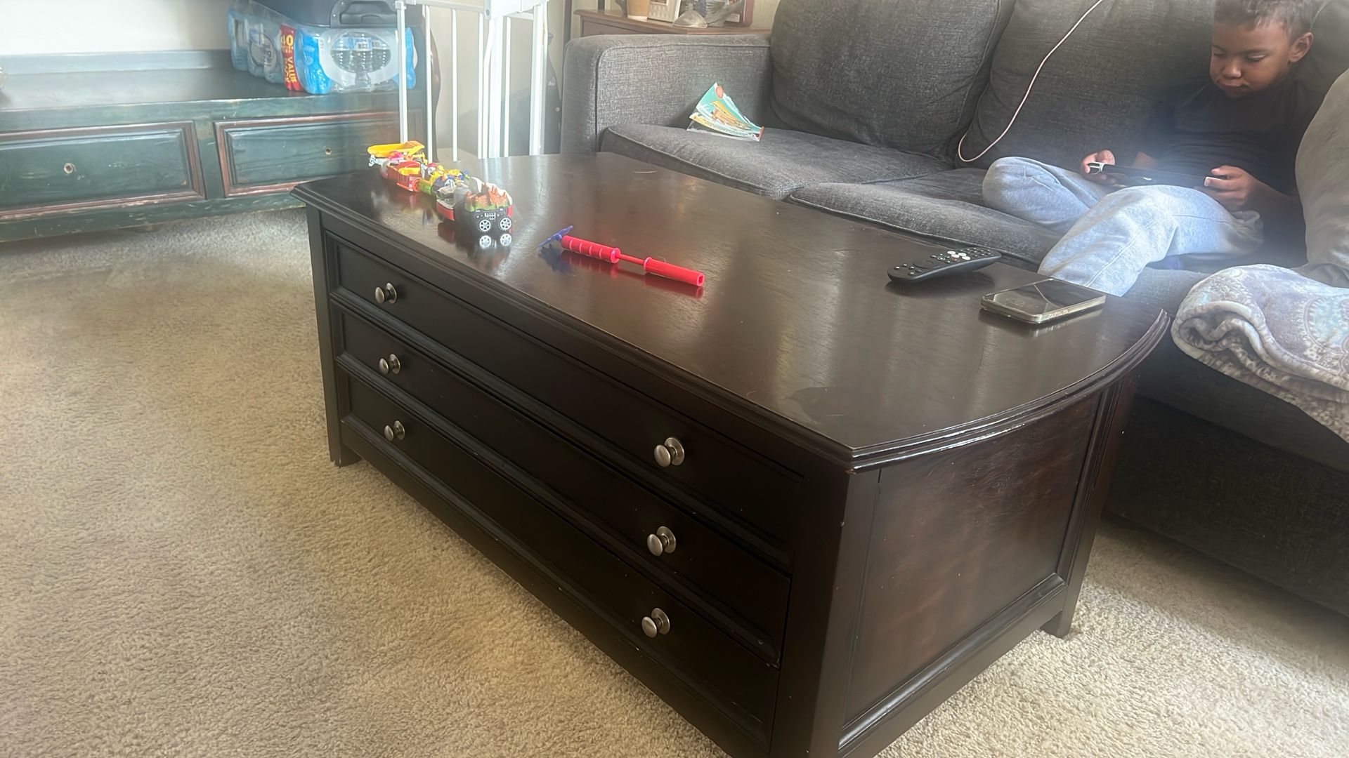 Coffee Table & End Table 