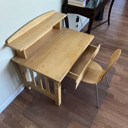 Toddler Desk. Little Tikes Brand.