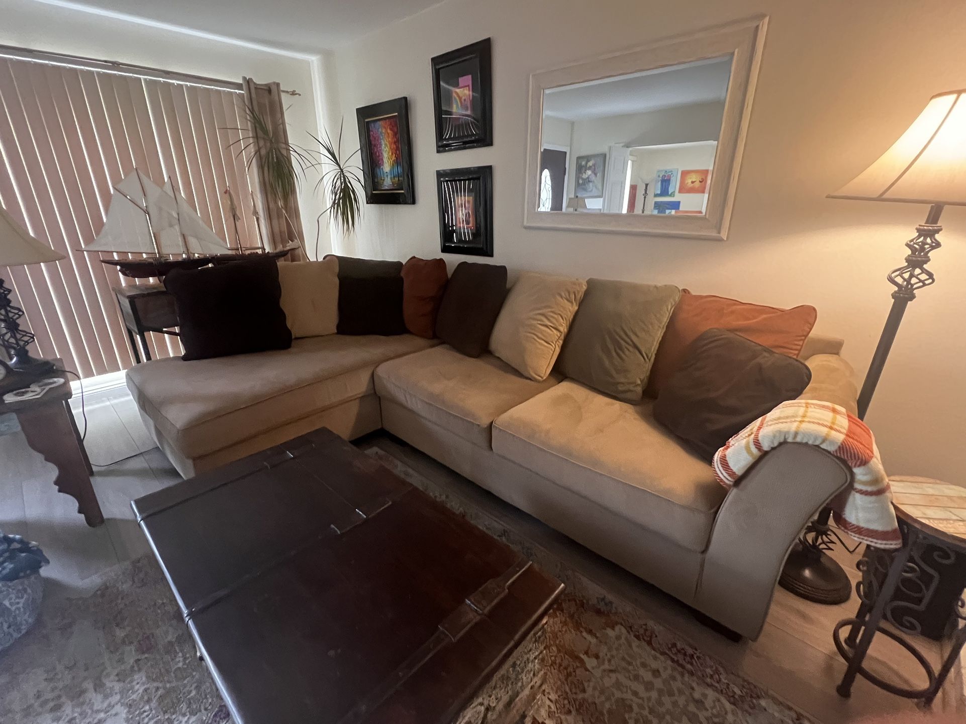 Chaise Lounge Sectional Couch