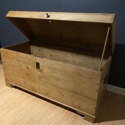 1800c Swedish Pine Trunk | TRUE ANTIQUE