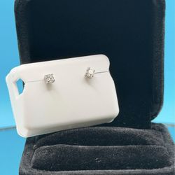 # 26. 0.25 CTW Moissanite Stud Earrings