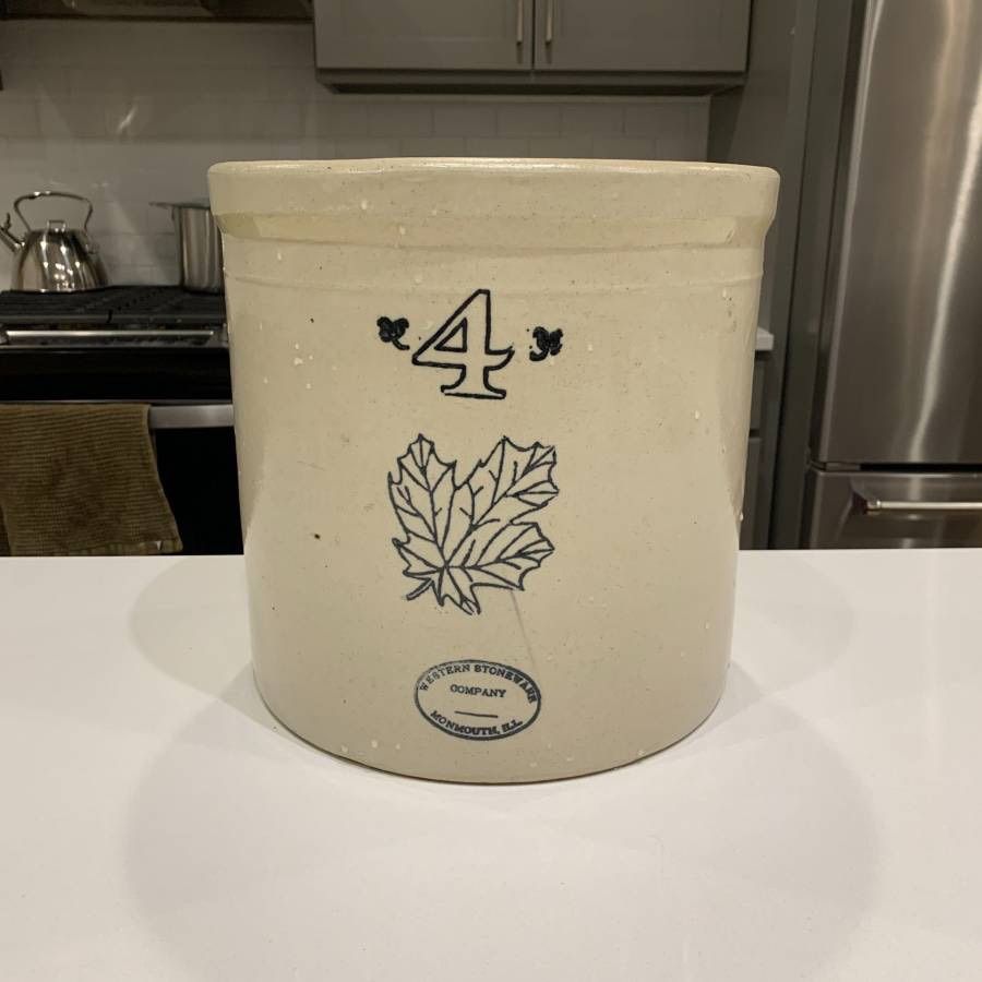 Vintage Western Stoneware 4 Gallon Maple Leaf Crock
