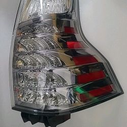 New Set Of 2014-2023 Lexus GX460 Tail Lights - Full Assembly 