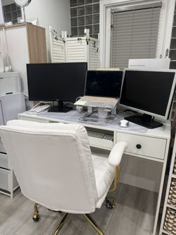 Receptionist Desk / Chair