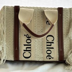 Chloe Woody Small Tote Bag in Linen with Crossbody Strap
