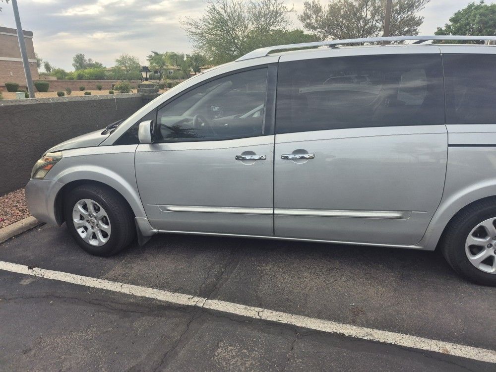 2009 Nissan Quest