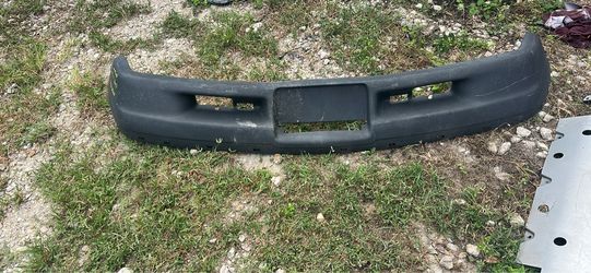 1(contact info removed)chevy .S-10p/u/Blazer front air deflector