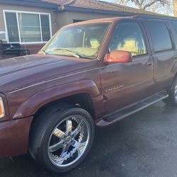 1999 Cadillac Escalade