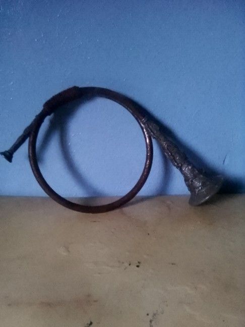 posthorn metal doceration