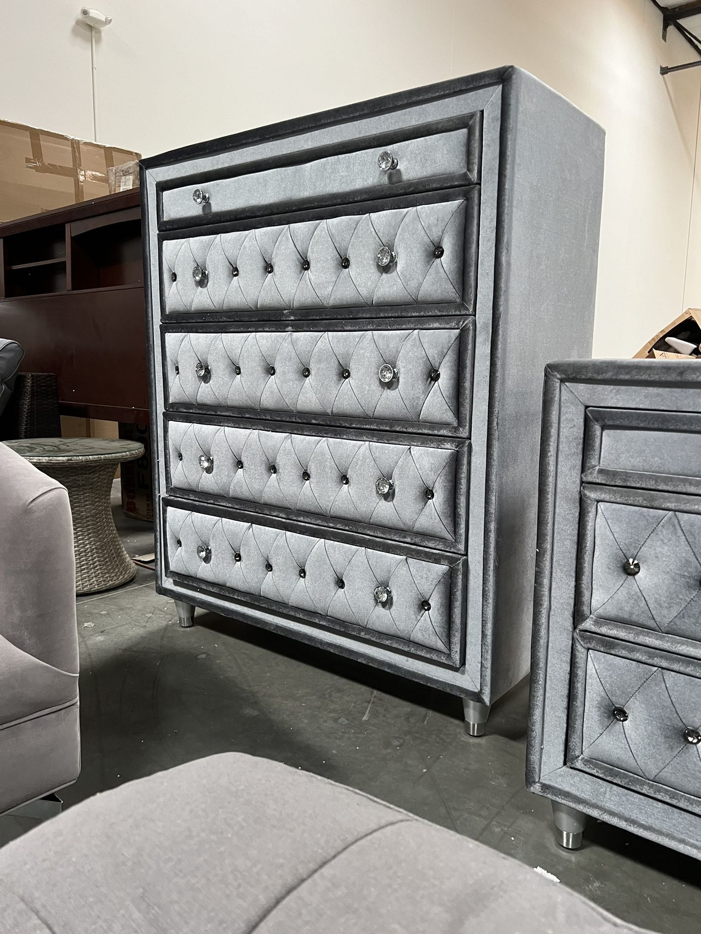 !!!New!!! 5-Drawer Chest, Tall Chest, Grey Chest, Upholstered Chest With Jeweled Knobs, Nightstand With USB Charger, Nightstand, Dresser 