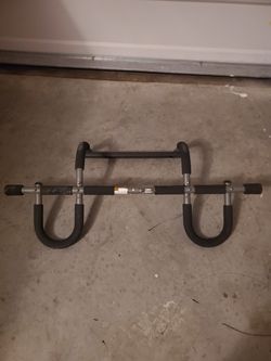Door frame exercise bar pull up & push up