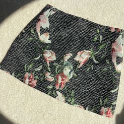 Embroidered Floral Skirt Medium