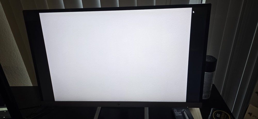 HP 27” IPS Monitor – Excellent Condition