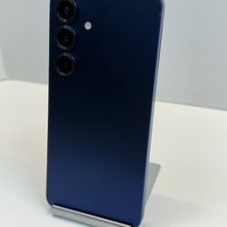 Samsung Galaxy S25 256gb. ( Fully Unlocked )