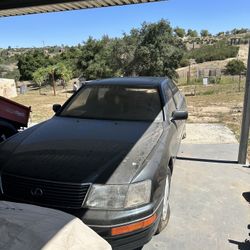 1995 Lexus LS 400
