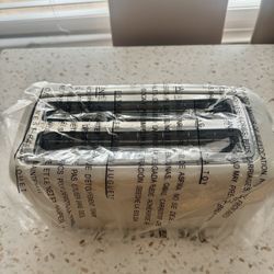 🔥New Bella 4-Slice Slim Toaster – Modern & Space-Saving