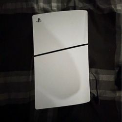 PS5 Digital 1TB  headset bundle