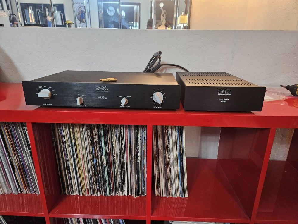 Mark Levinson No. 28 Preamp w/ LEMO RCA Adapters