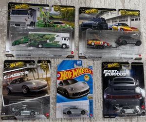 Hot Wheels 1:64 Premium Diecast Rexy Porsche Carrera 911 GT3 GT2 Transport