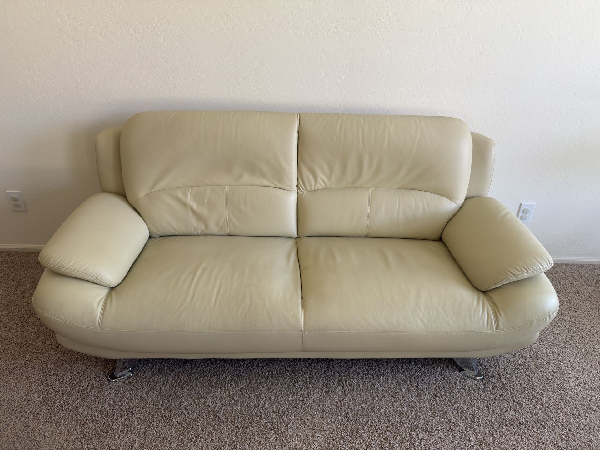 Leather Living Room Set (Couch And Love Seat)