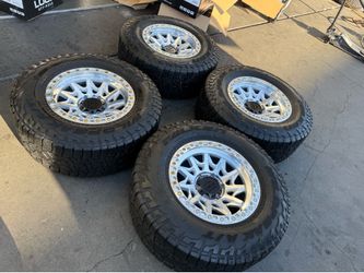 🔱🌀 Rines nuevos 17 x 9 - para Toyota Tacoma y Chevy Silverado con llantas semi nuevas