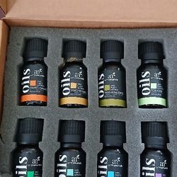 Set Of 8 Essential Oils New In The Box Sweet Orange Lemongrass Frankincense Tea Tree Peppermint Rosemary Eucalyptus Lavender Glass Bottles